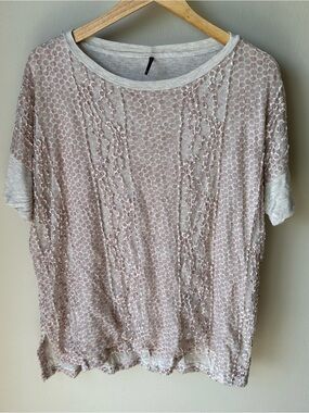 Capote lace overlay tee